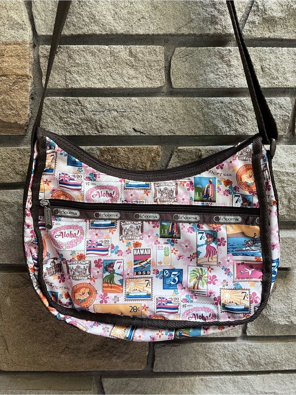 Lesportsac Lei Aloha Classic Hobo Purse Bag Rare Hawaii Postage Print Brown
